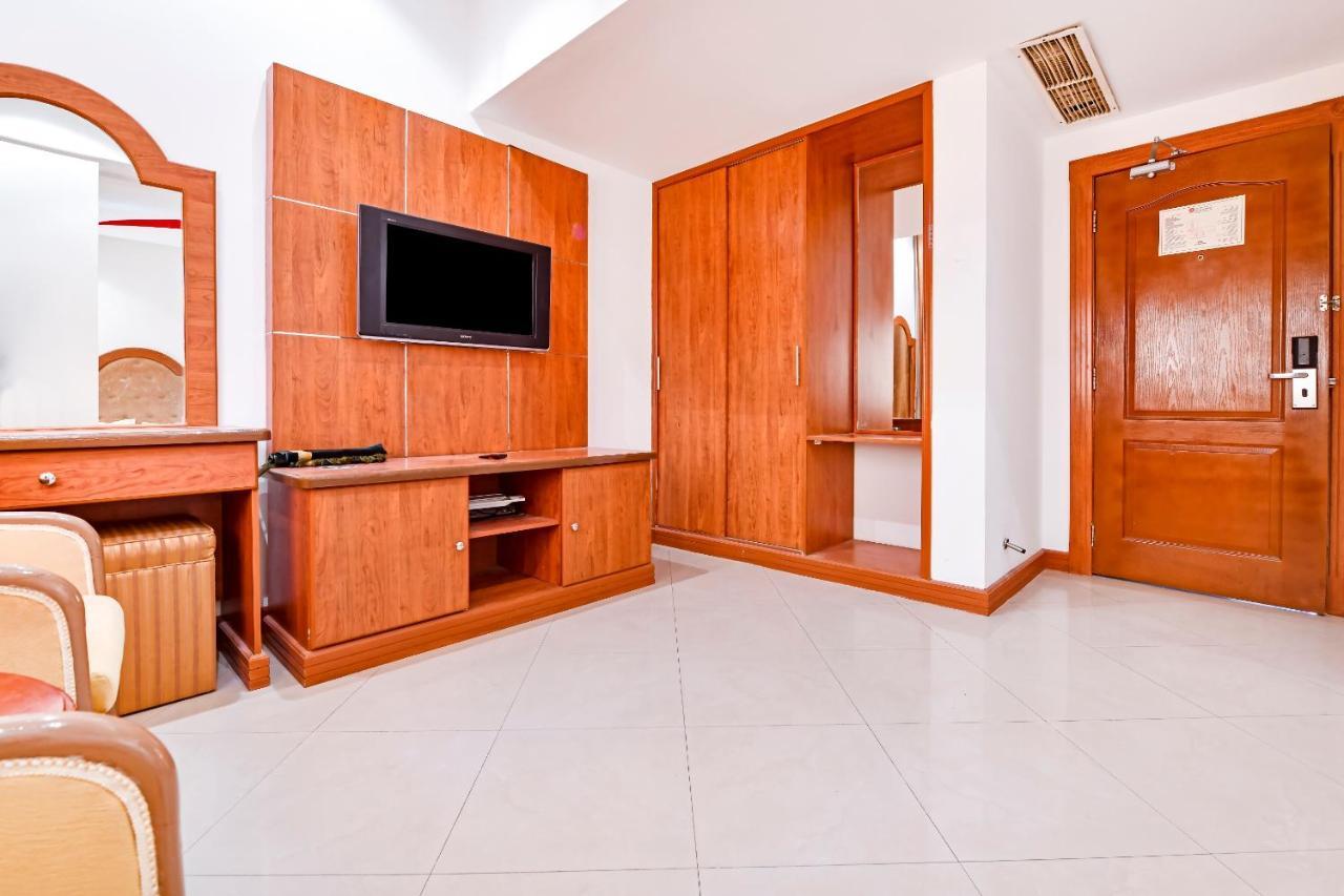 Oyo 118 Revira Hotel Манама Экстерьер фото