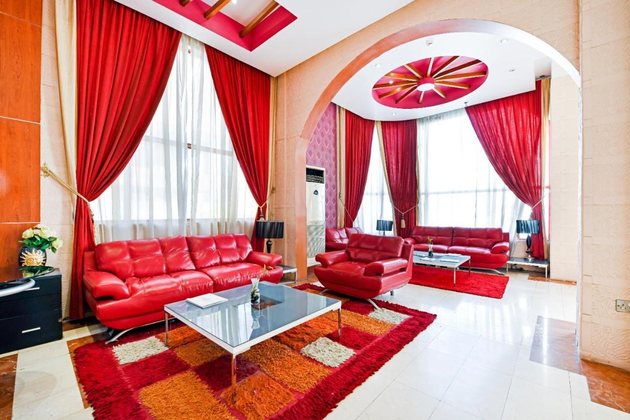 Oyo 118 Revira Hotel Манама Экстерьер фото