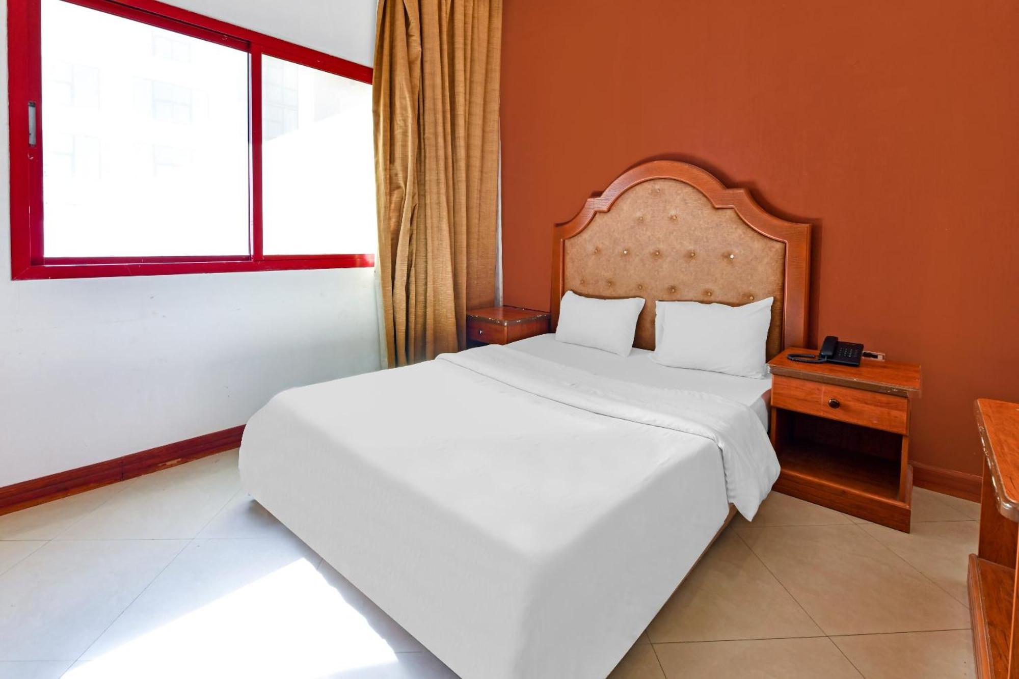 Oyo 118 Revira Hotel Манама Экстерьер фото